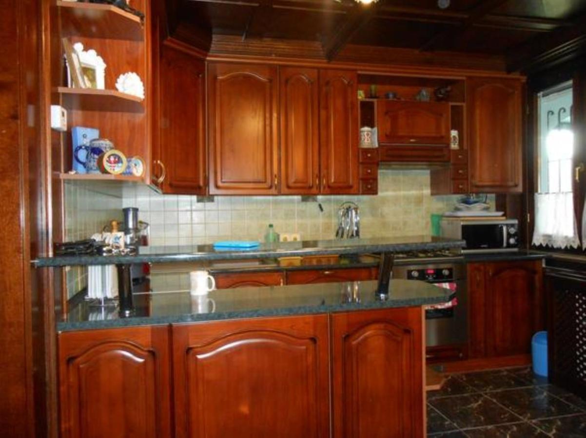 Schoenes Ferienhaus Mit Grossen Pool 250 M Vom Balaton Балатонмаріафюрде Екстер'єр фото
